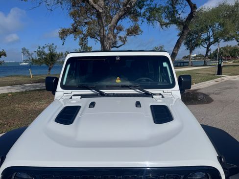 Used 2024 Jeep Wrangler 4WD Unlimited Sport image 26