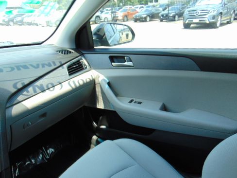 Used 2016 Hyundai Sonata SE image 20