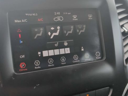 Used 2021 Jeep Cherokee Altitude Lux image 12