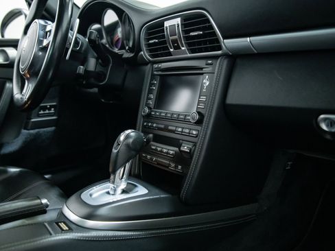 Used 2010 Porsche 911 Turbo image 34