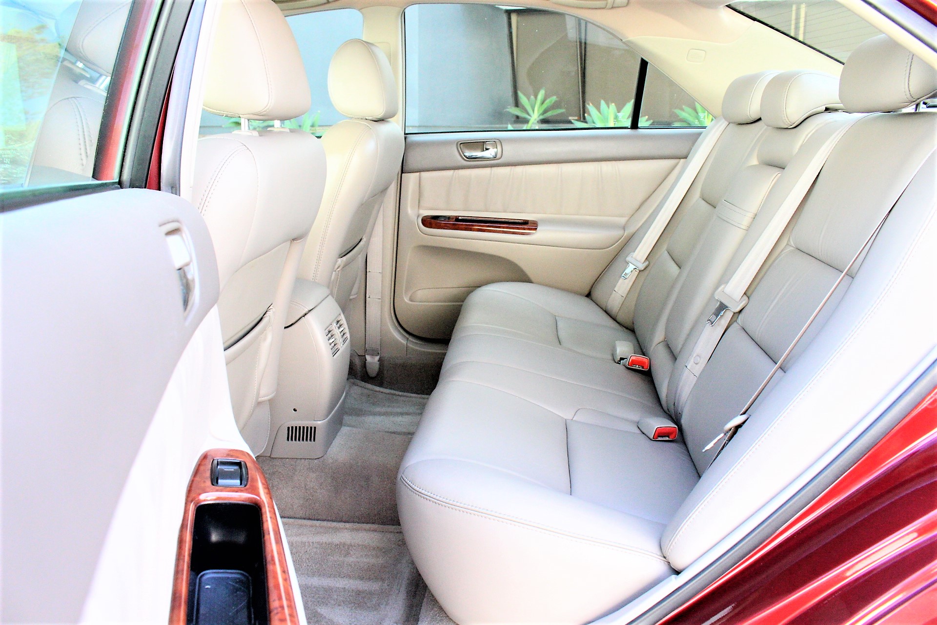 Used 2005 Toyota Camry XLE FWD image 14