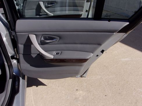 Used 2011 BMW 328i image 27