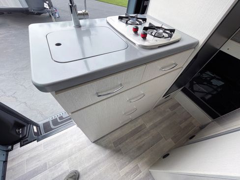 Used 2021 Mercedes-Benz Sprinter 4500 image 23