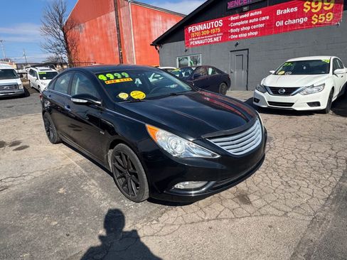 Used 2011 Hyundai Sonata FWD image 2