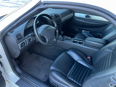 Used 2002 Ford Thunderbird image 19