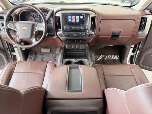 Used 2015 Chevrolet Silverado 1500 4x4 Crew Cab High Country image 8