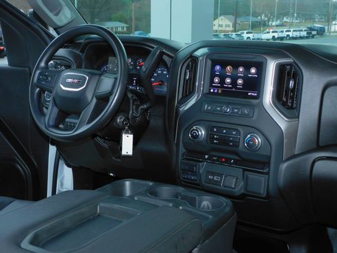 Used 2023 GMC Sierra 3500 Pro image 30