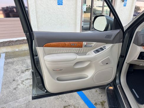 Used 2006 Lexus GX 470 image 17