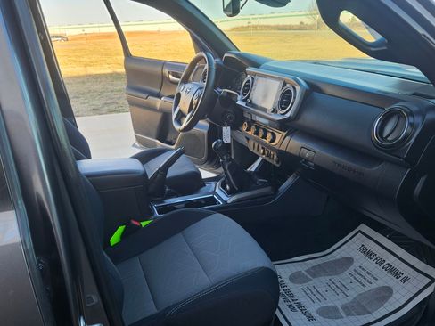 Used 2021 Toyota Tacoma image 16