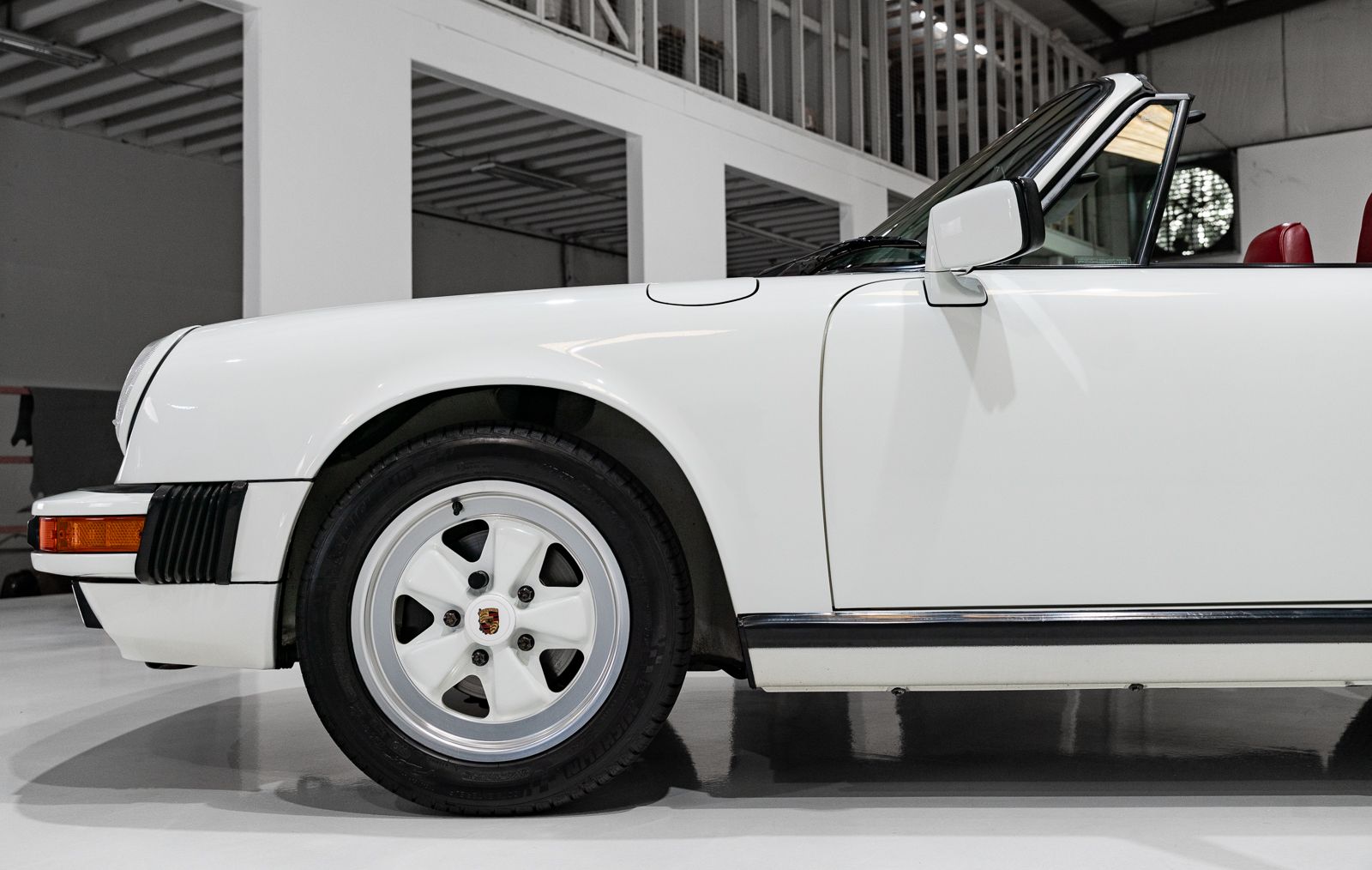 Used 1989 Porsche 911 Carrera Cabriolet RWD image 12