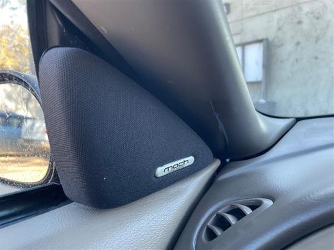 Used 2004 Ford Mustang image 15