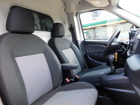 Used 2019 RAM ProMaster City Tradesman image 17