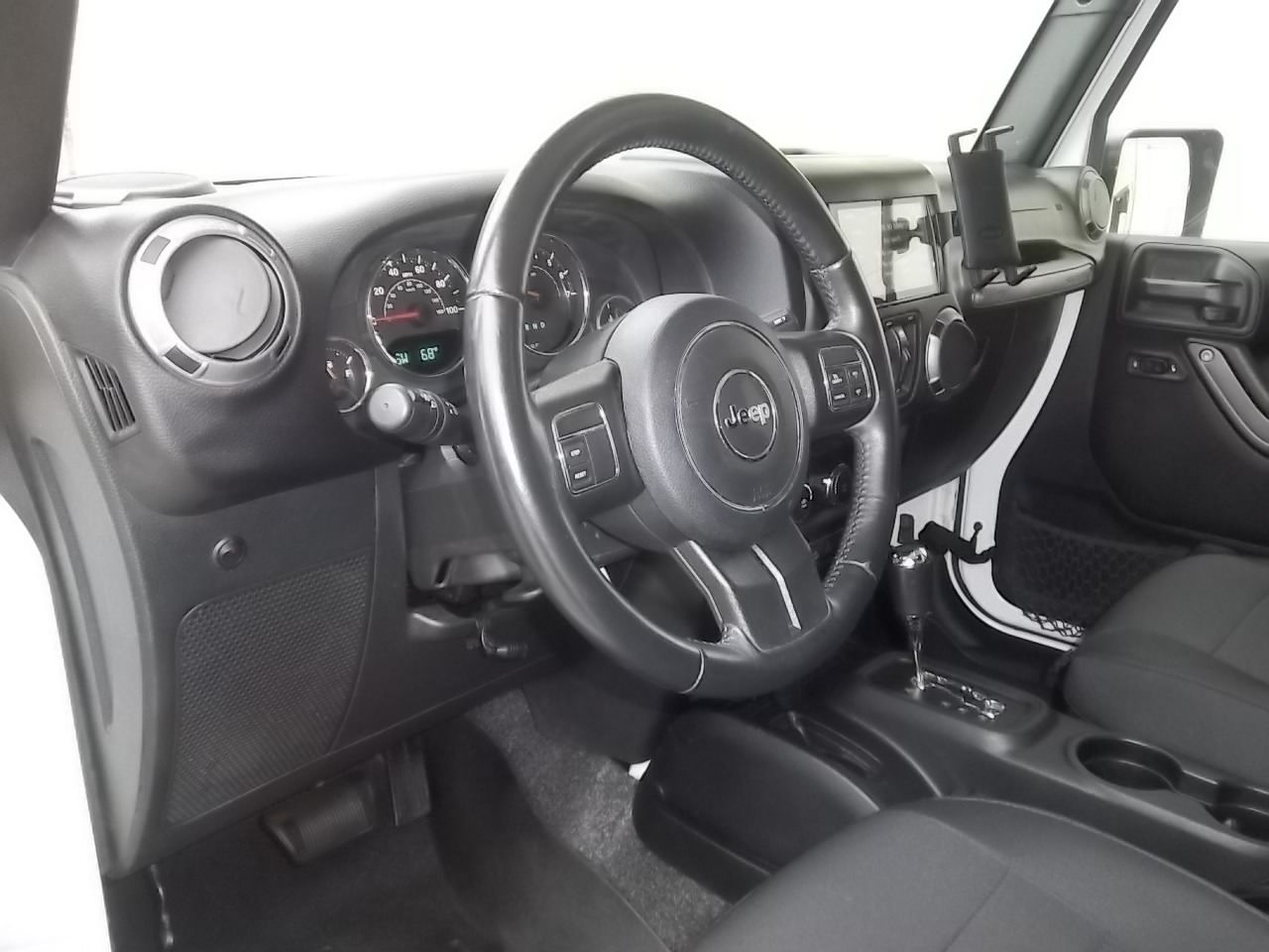 Used 2017 Jeep Wrangler 4WD Unlimited Sport image 22
