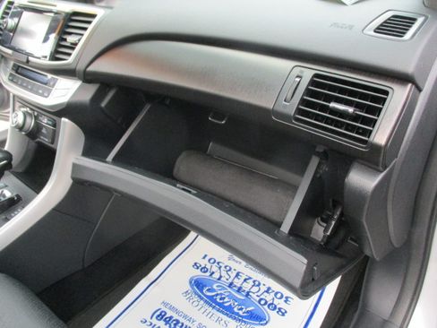 Used 2013 Honda Accord EX-L V6 Sedan image 31