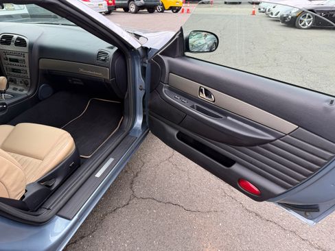 Used 2005 Ford Thunderbird 50th Anniversary image 13