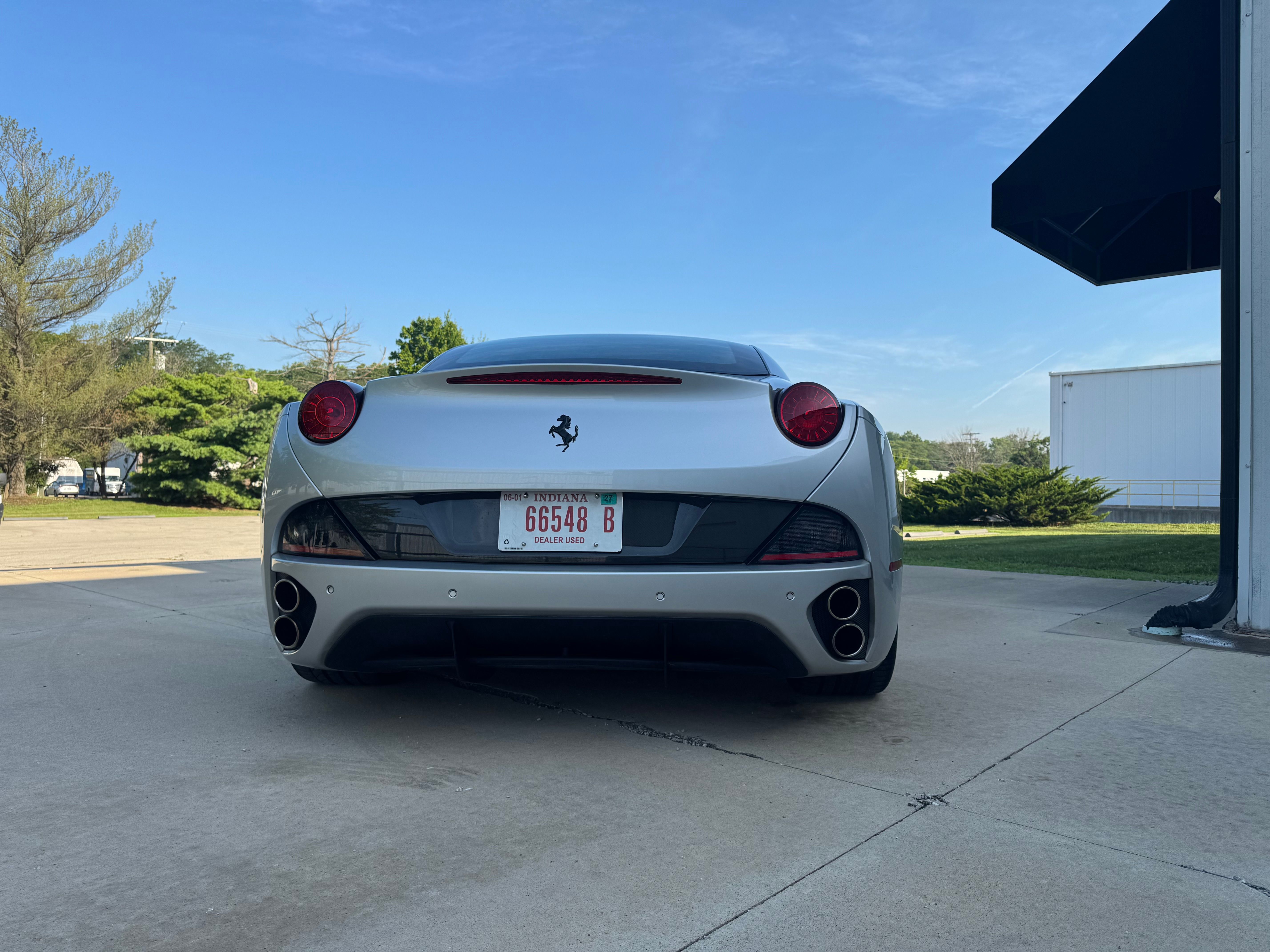 Used 2012 Ferrari California RWD image 11