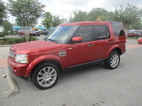 Used 2010 Land Rover LR4 HSE LUX image 2