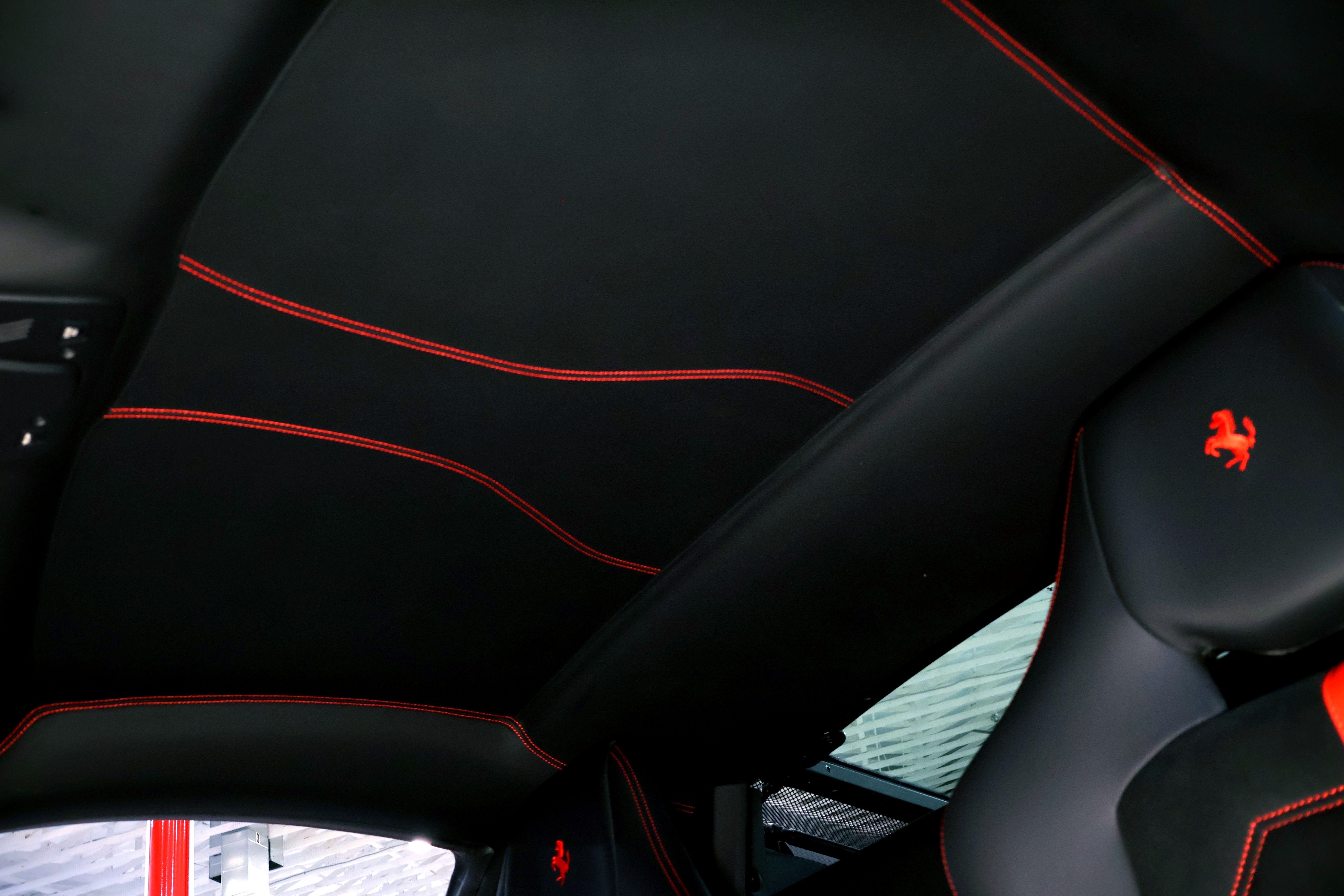Used 2018 Ferrari 488 GTB RWD image 28