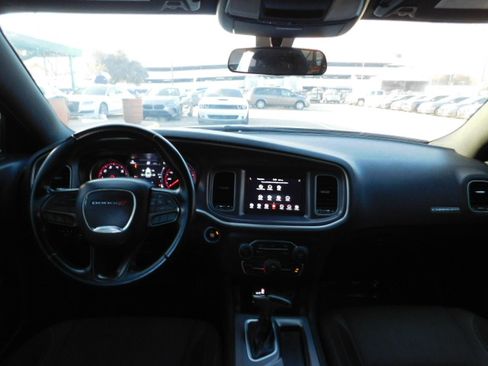 Used 2022 Dodge Charger SXT image 13