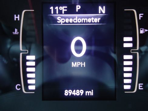 Used 2019 Jeep Cherokee Latitude Plus image 13