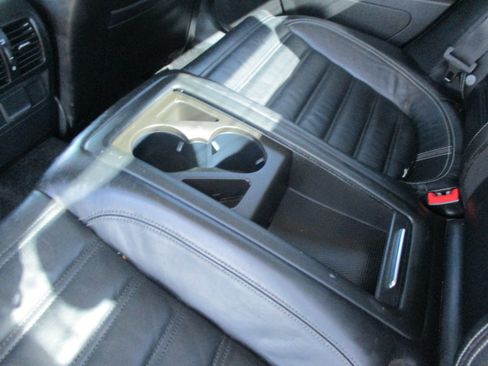 Used 2009 Volkswagen CC Luxury FWD image 23