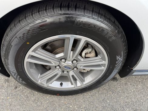 Used 2012 Ford Mustang Premium image 28