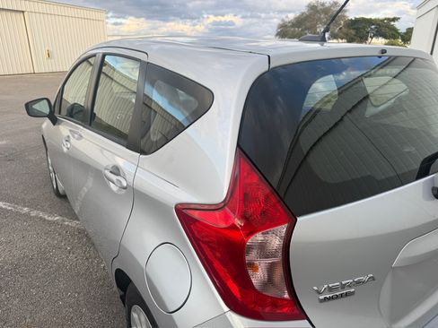 Used 2015 Nissan Versa Note SV image 41