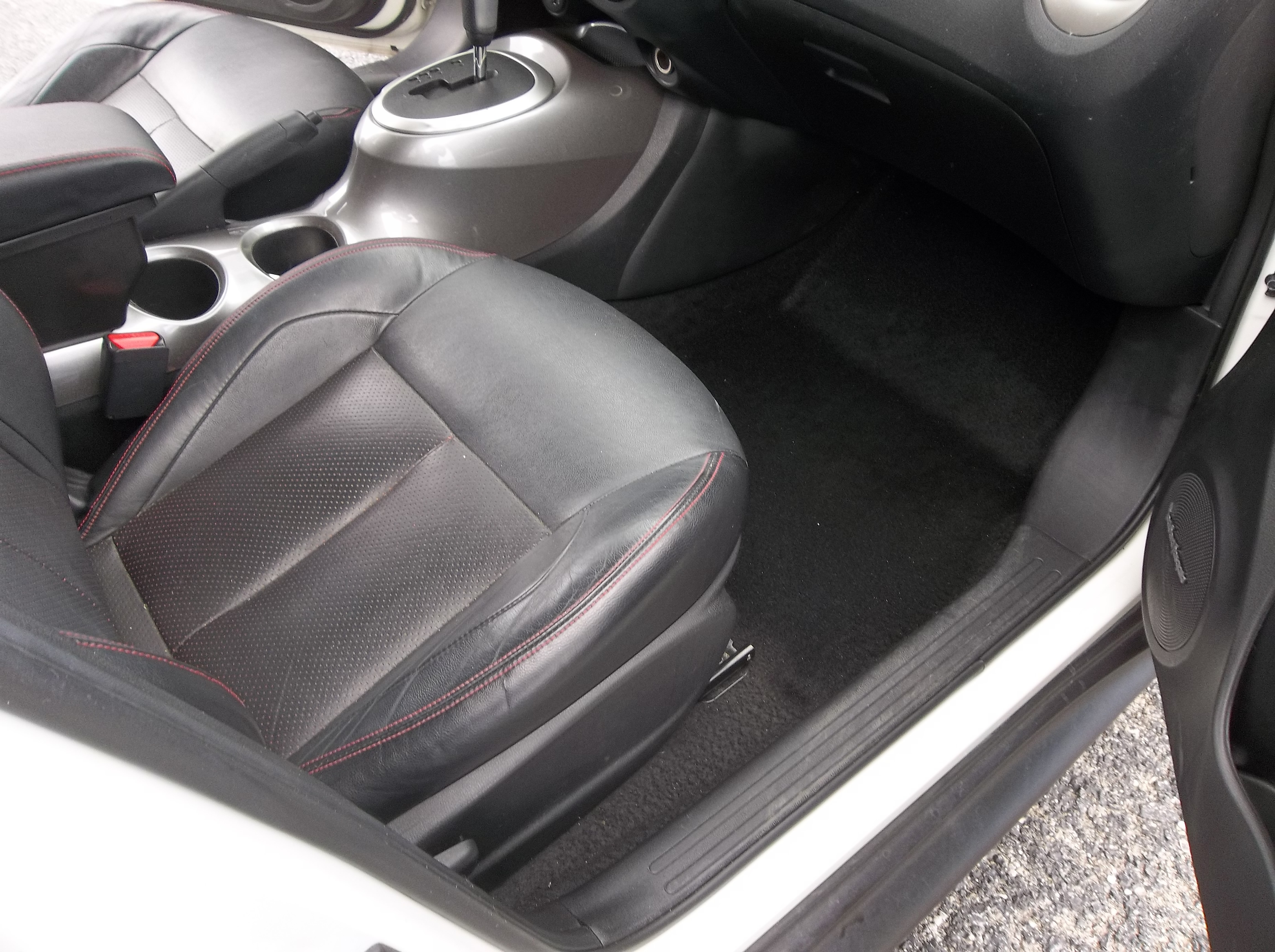 Used 2013 Nissan Juke AWD image 9