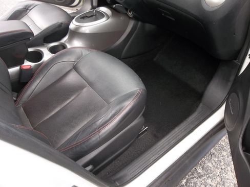 Used 2013 Nissan Juke AWD image 9