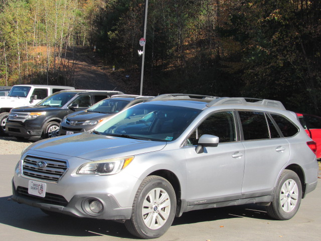 Used 2015 Subaru Outback 2.5i Premium AWD/4WD image 2