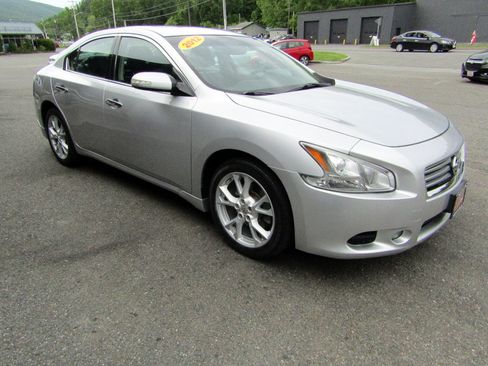 Used 2012 Nissan Maxima 3.5 SV FWD image 6