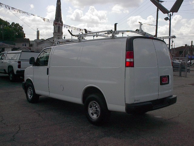 Used 2020 Chevrolet Express 3500 UNAVAIL RWD image 6
