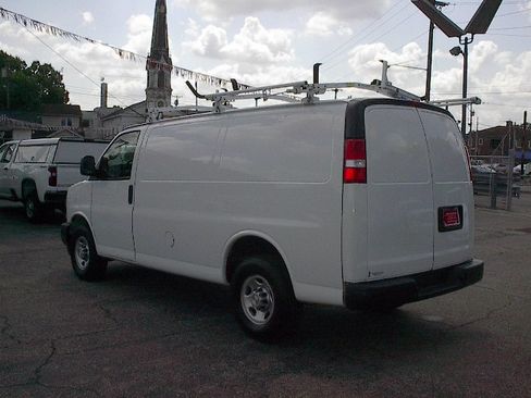 Used 2020 Chevrolet Express 3500 UNAVAIL RWD image 6