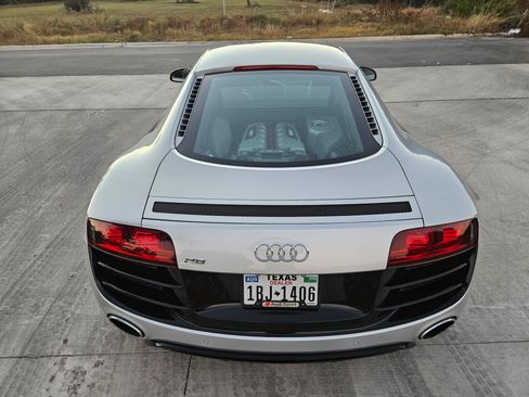 Used 2012 Audi R8 V10 image 7