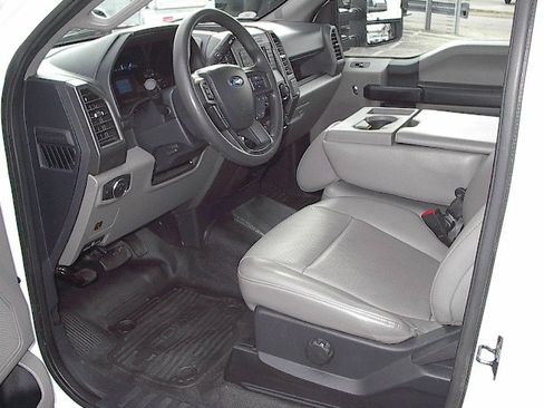 Used 2022 Ford F250 XL image 16