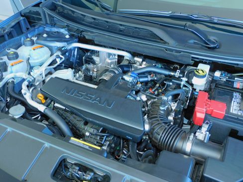 Used 2026 Nissan Rogue SV image 14