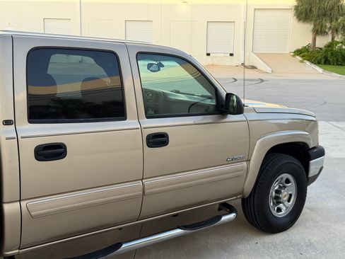 Used 2004 Chevrolet Silverado 2500 LS RWD image 50