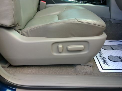 Used 2007 Toyota 4Runner Limited image 35