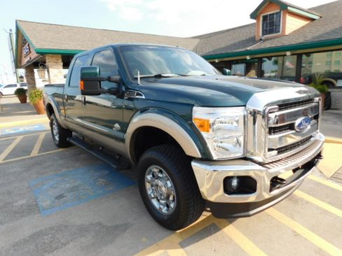 Used 2012 Ford F250 4x4 Crew Cab Super Duty image 2