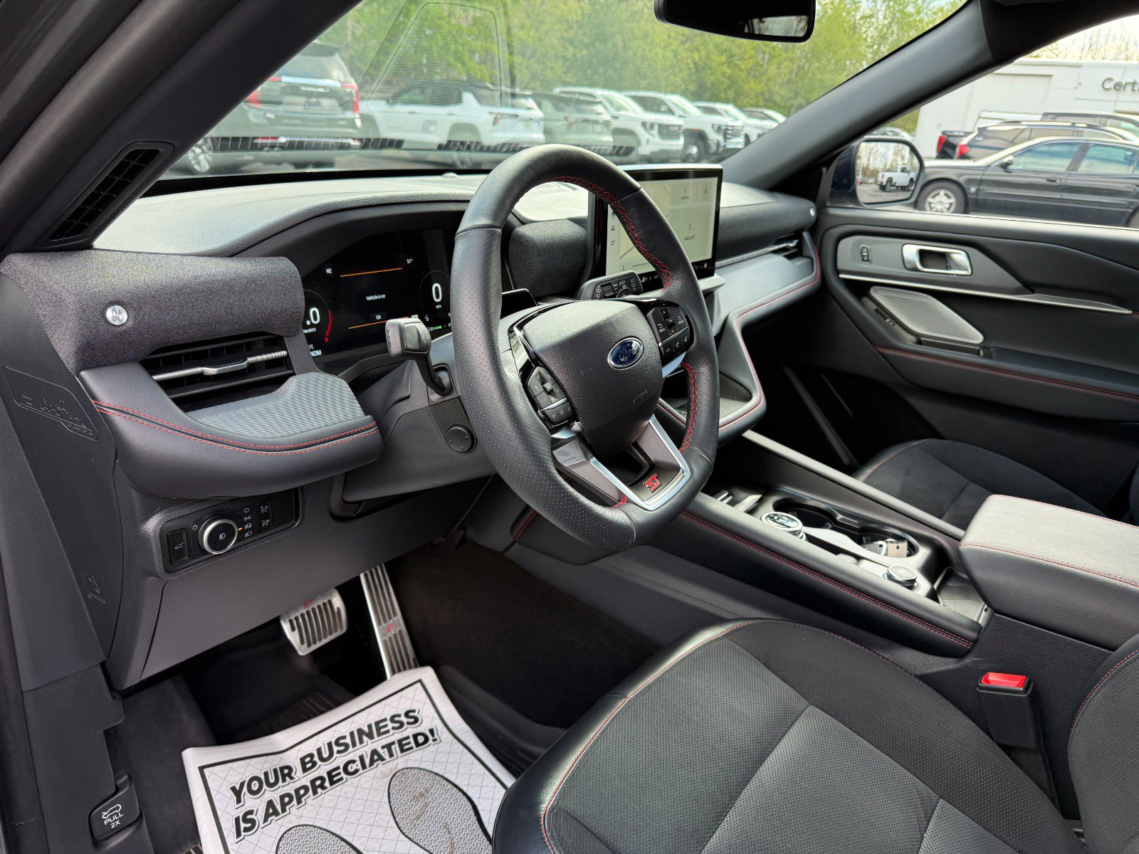 Used 2025 Ford Explorer ST AWD/4WD image 13