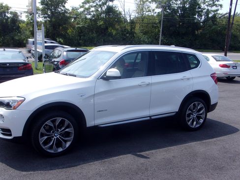 Used 2017 BMW X3 xDrive28i AWD/4WD image 13