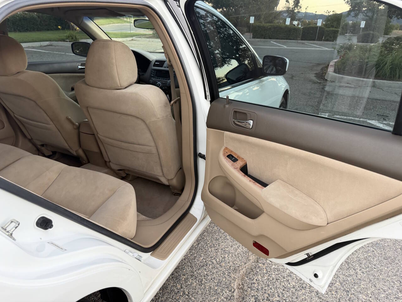 Used 2003 Honda Accord EX Sedan image 25