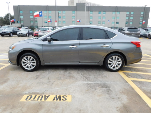 Used 2019 Nissan Sentra S FWD image 5
