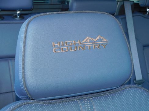 Used 2024 Chevrolet Silverado 3500 4x4 Crew Cab High Country image 10