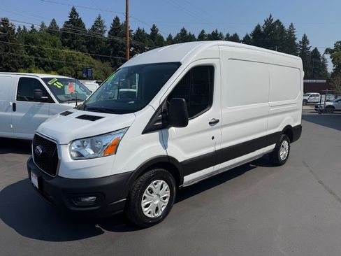 Used 2021 Ford Transit 250 image 5