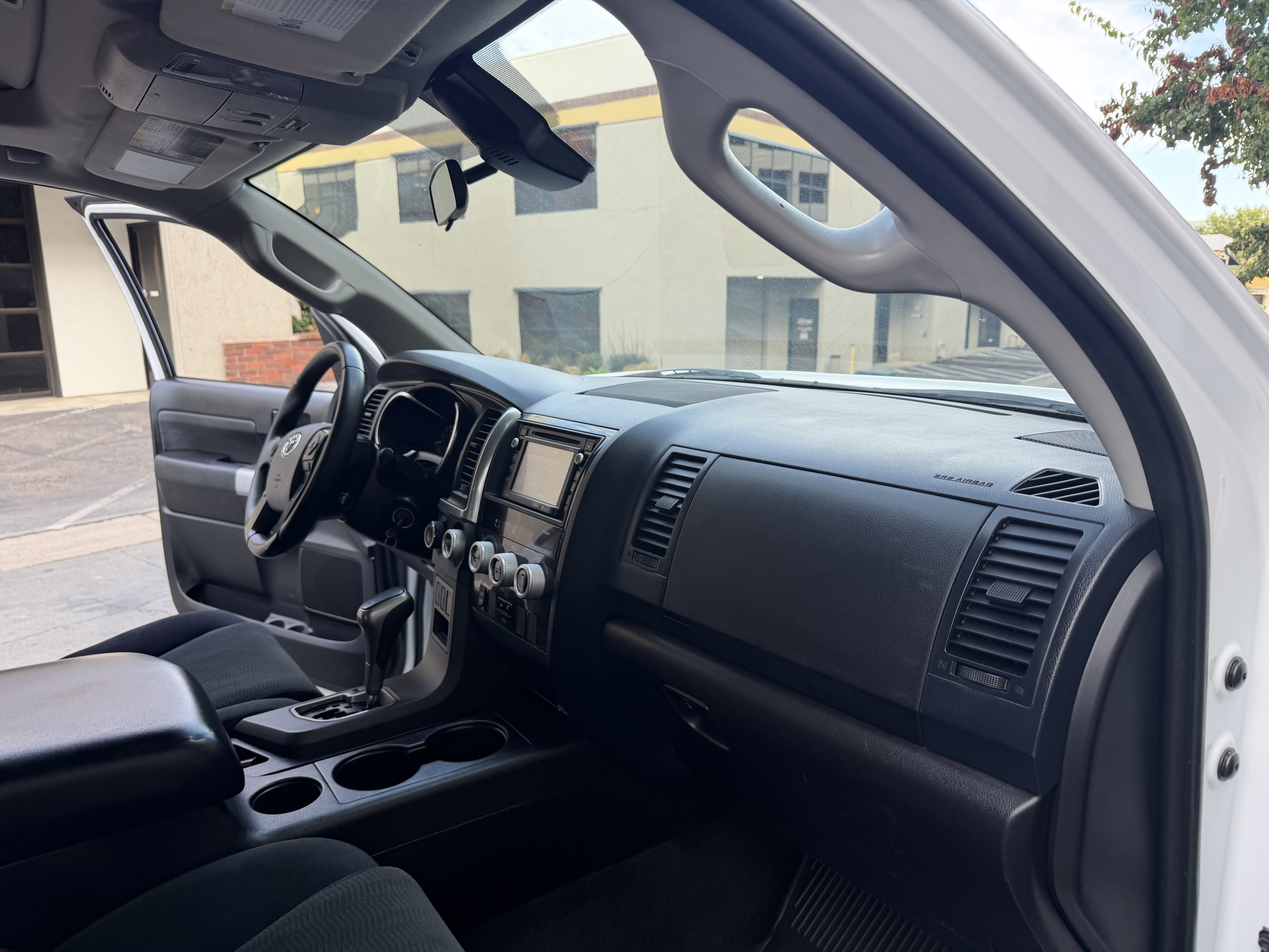 Used 2018 Toyota Sequoia TRD Sport AWD/4WD image 36