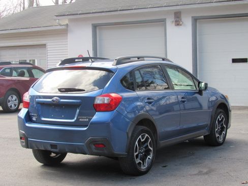 Used 2016 Subaru Crosstrek 2.0i Premium image 6