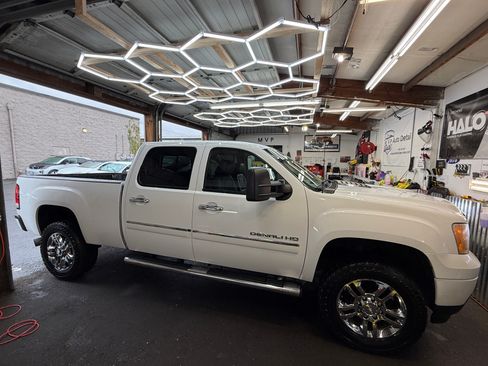 Used 2012 GMC Sierra 2500 Denali image 3