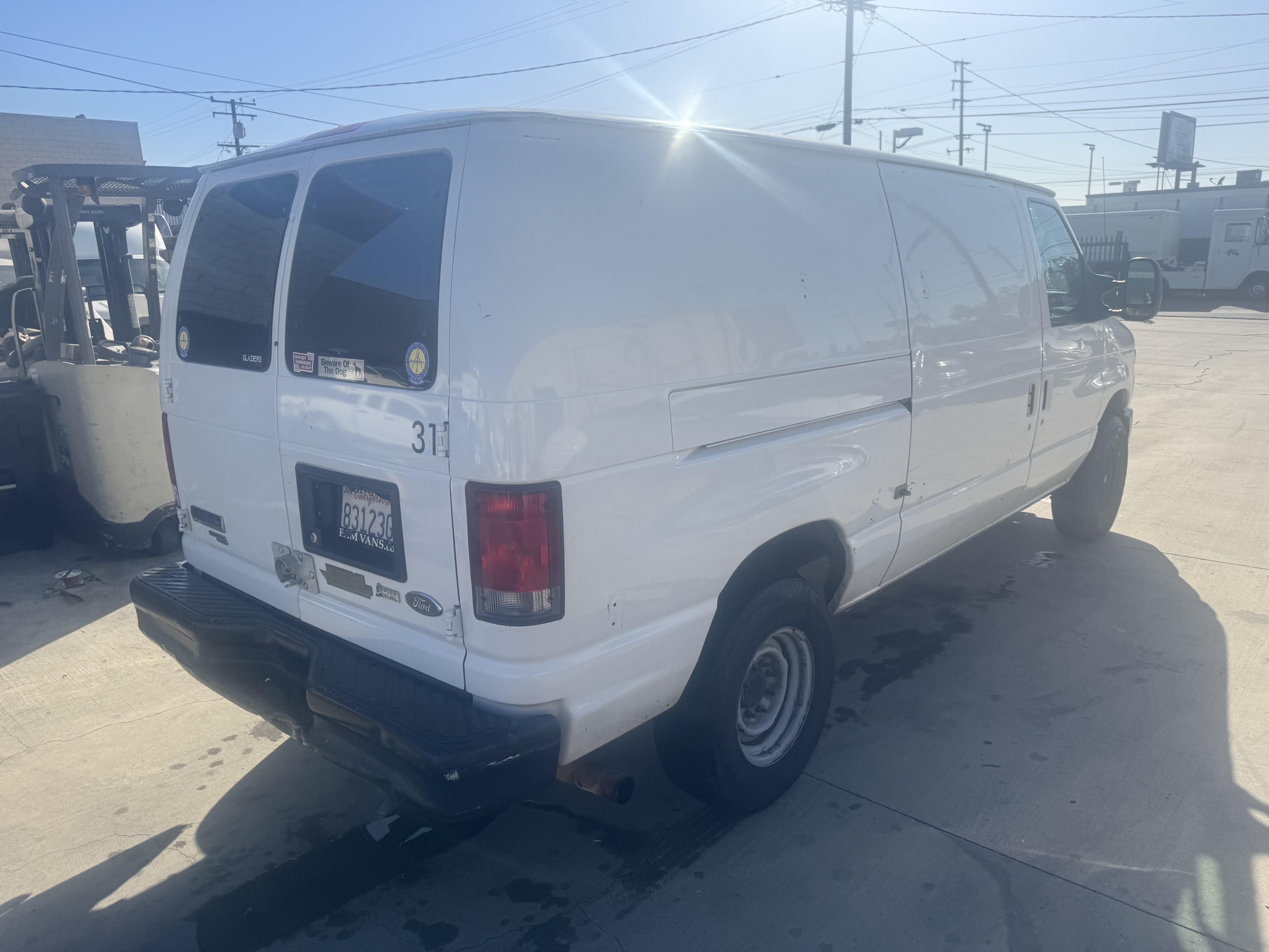 Used 2014 Ford E-250 and Econoline 250 UNAVAIL RWD image 4