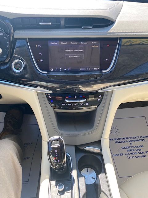 Used 2024 Cadillac XT6 AWD Premium Luxury image 11